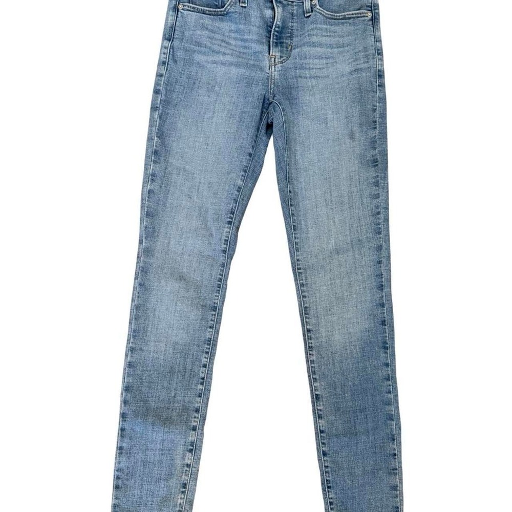 Levis 311 Shaping Skinny Jeans Womens 26 Medium Wash Blue Mid Rise Stretch Denim